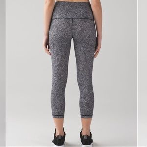 Lululemom Wunder Under Crop (Hi-Rise) (21”)